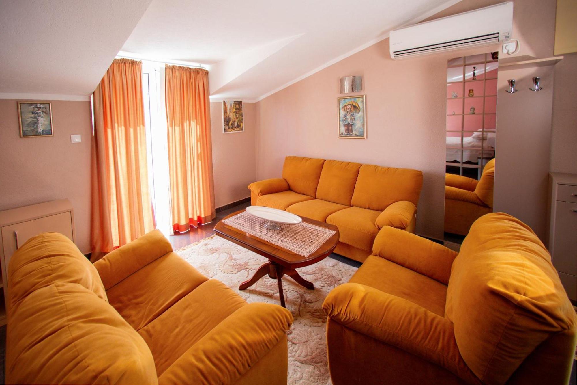 Villa Shu Krimovica エクステリア 写真