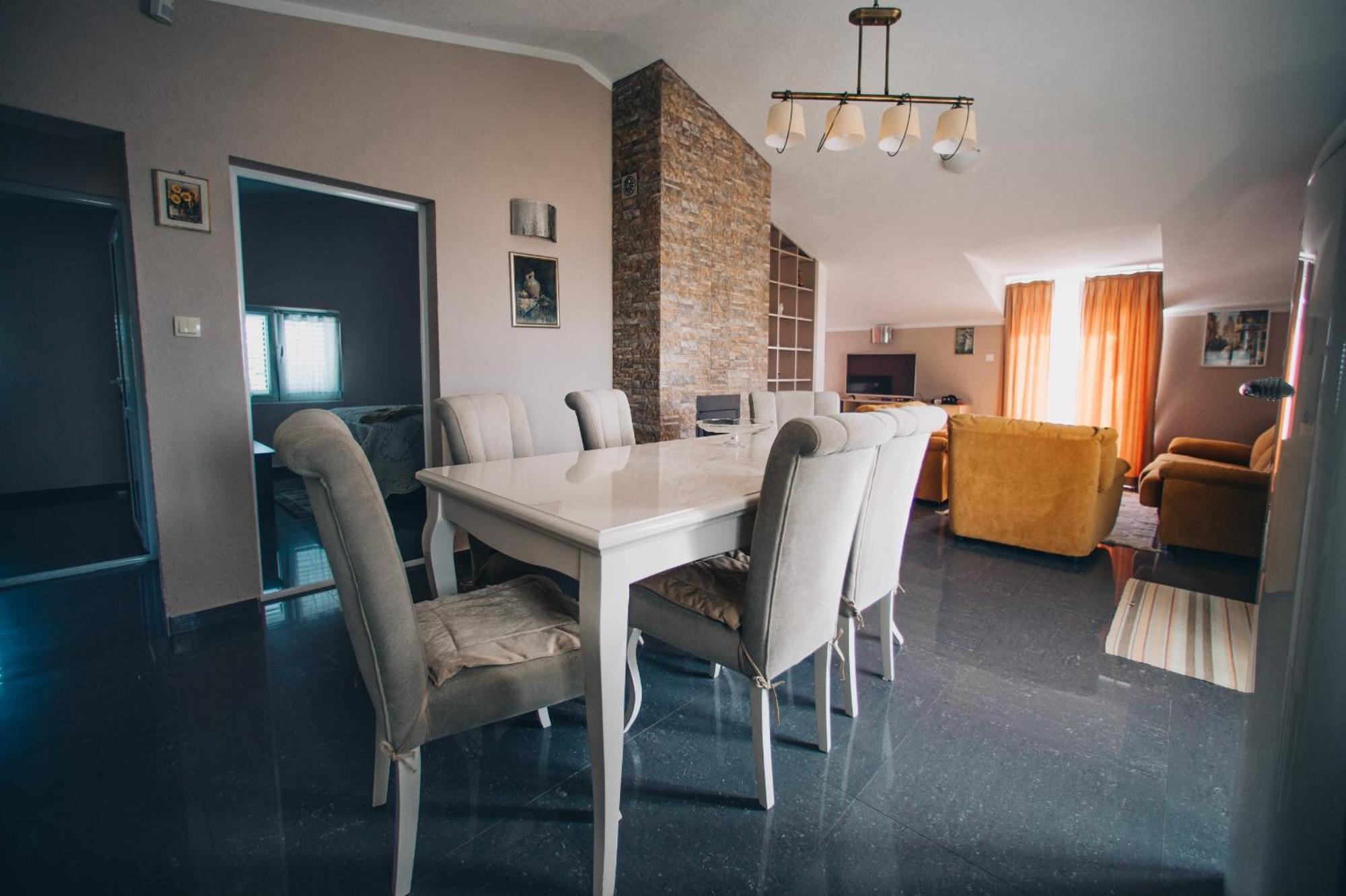 Villa Shu Krimovica エクステリア 写真